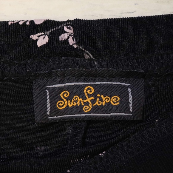 Vintage Floral Midi Skirt - Picture 9 of 10